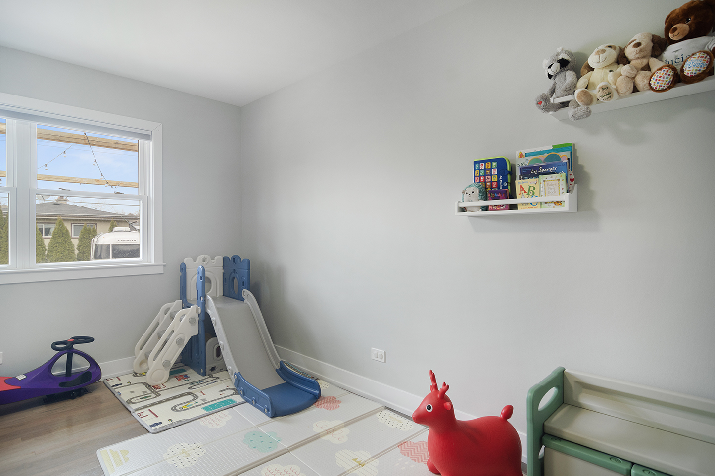 702 W Lonnquist Boulevard, Mount Prospect, IL 60056