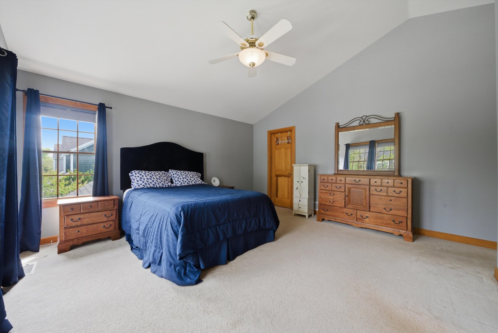 1030 Mount Vernon Drive, Grayslake, IL 60030