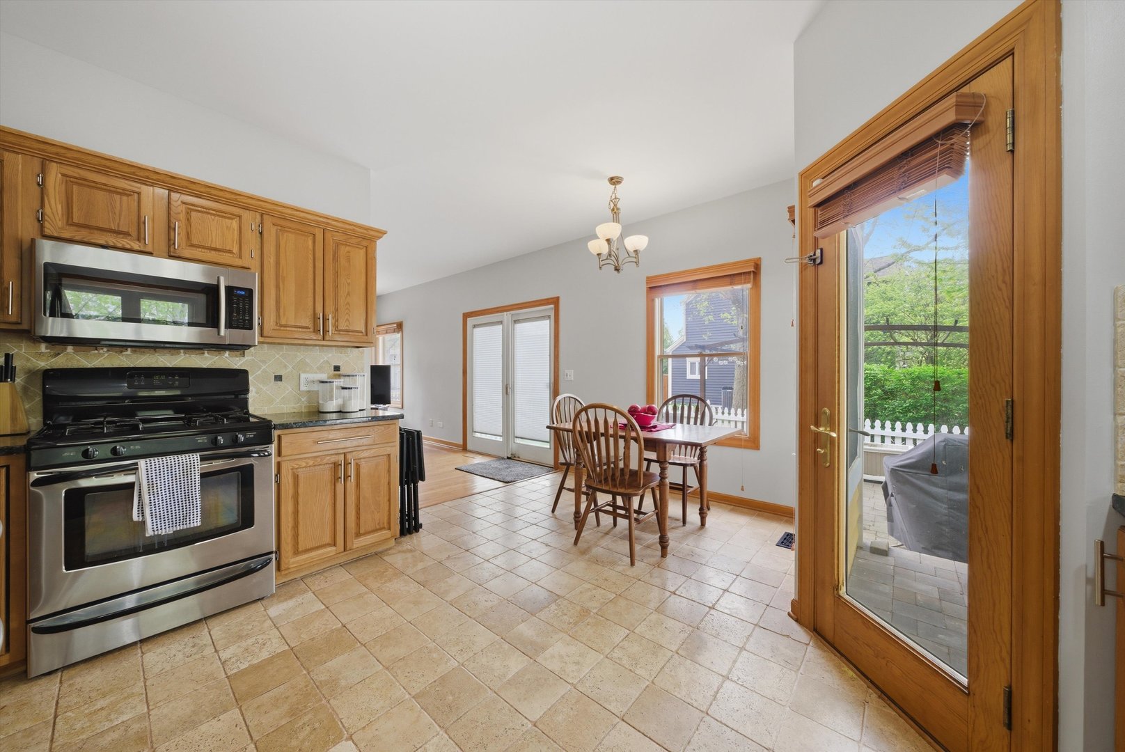 1030 Mount Vernon Drive, Grayslake, IL 60030