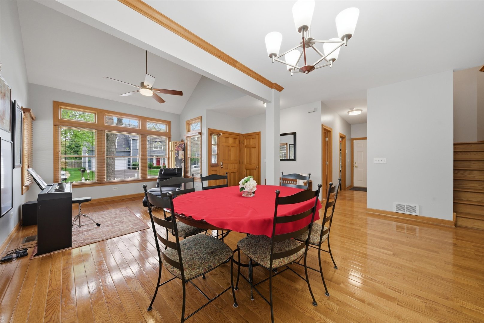 1030 Mount Vernon Drive, Grayslake, IL 60030