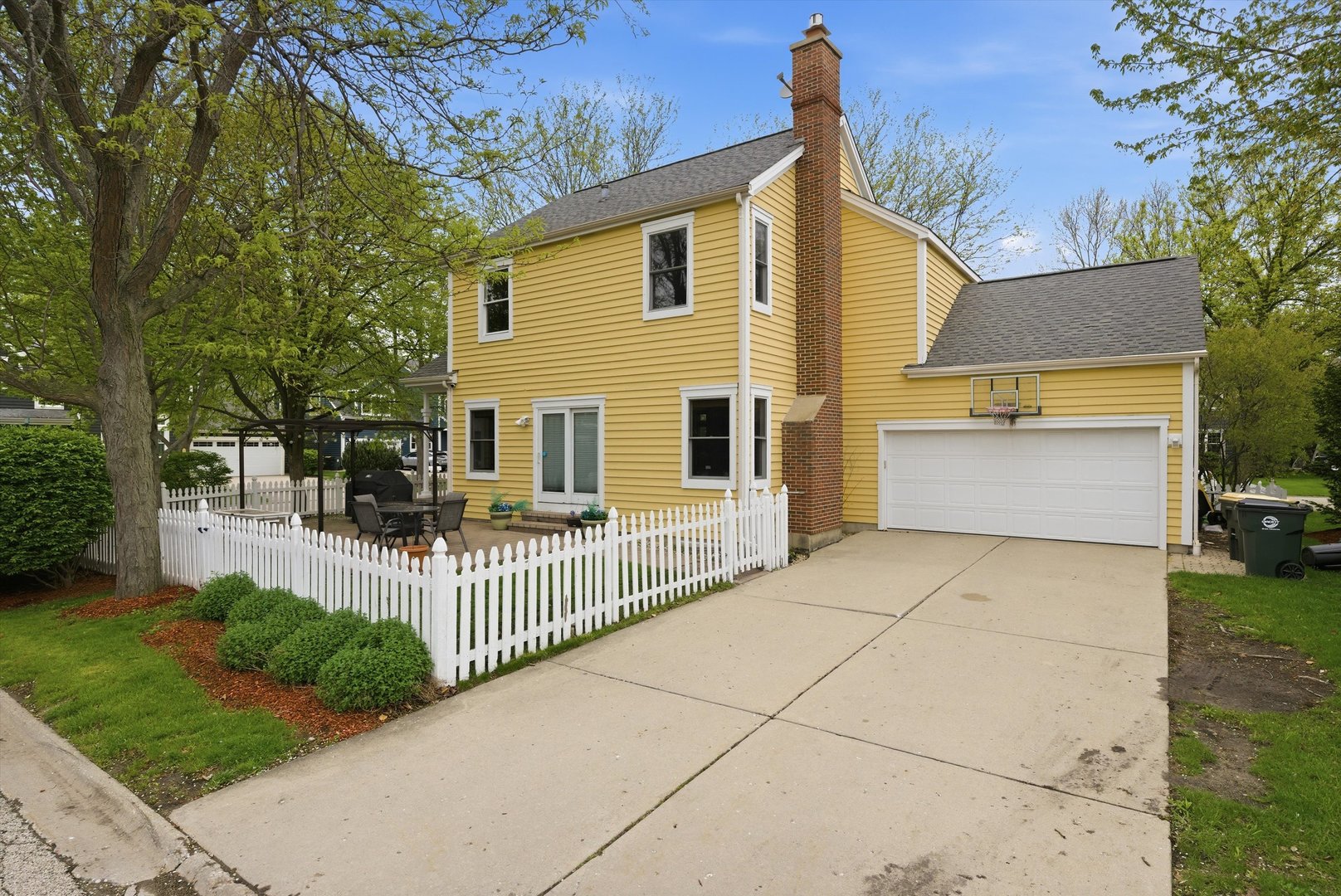 1030 Mount Vernon Drive, Grayslake, IL 60030