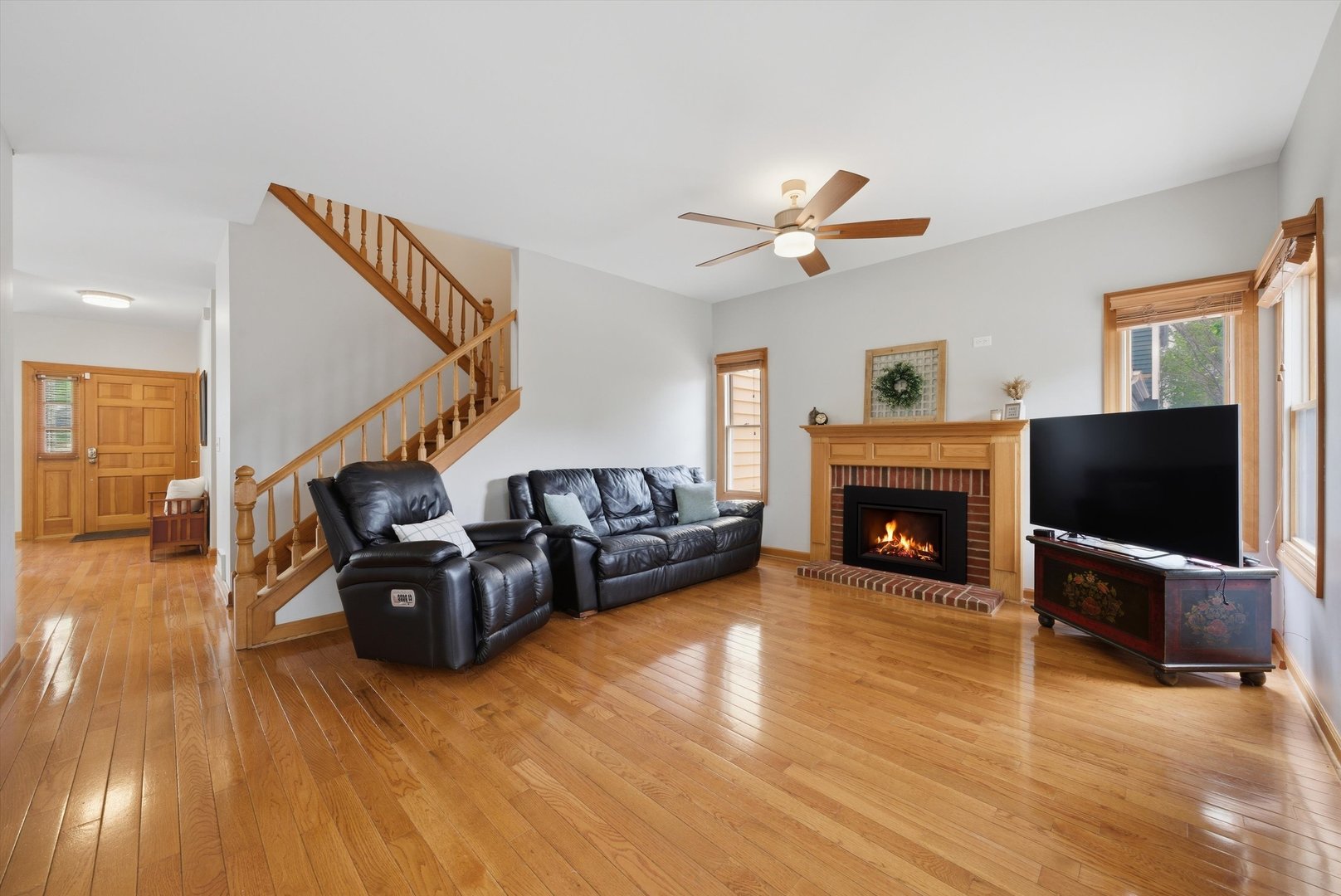 1030 Mount Vernon Drive, Grayslake, IL 60030