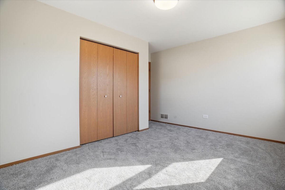 38633 N Cedar Avenue, Beach Park, IL 60099