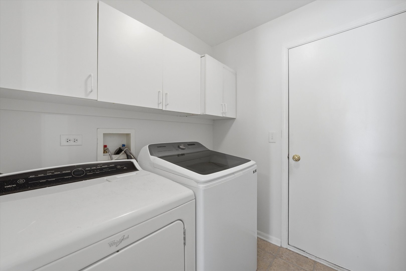 8261 Pecan Place, Frankfort, IL 60423