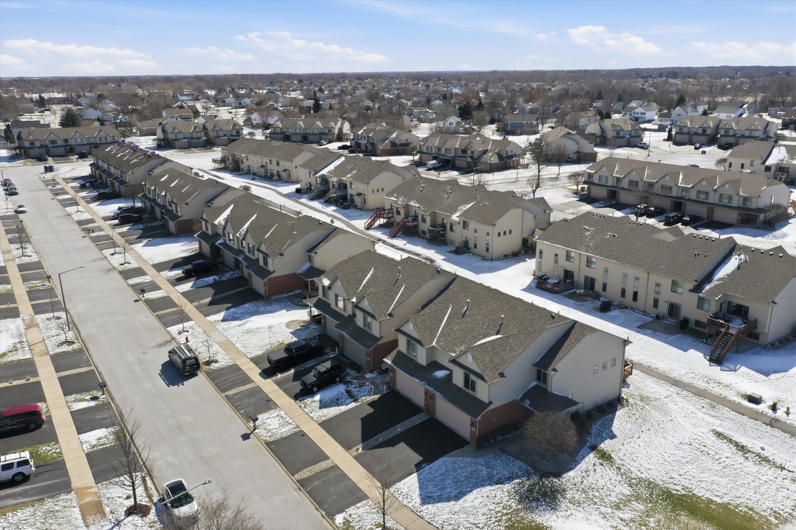 8261 Pecan Place, Frankfort, IL 60423