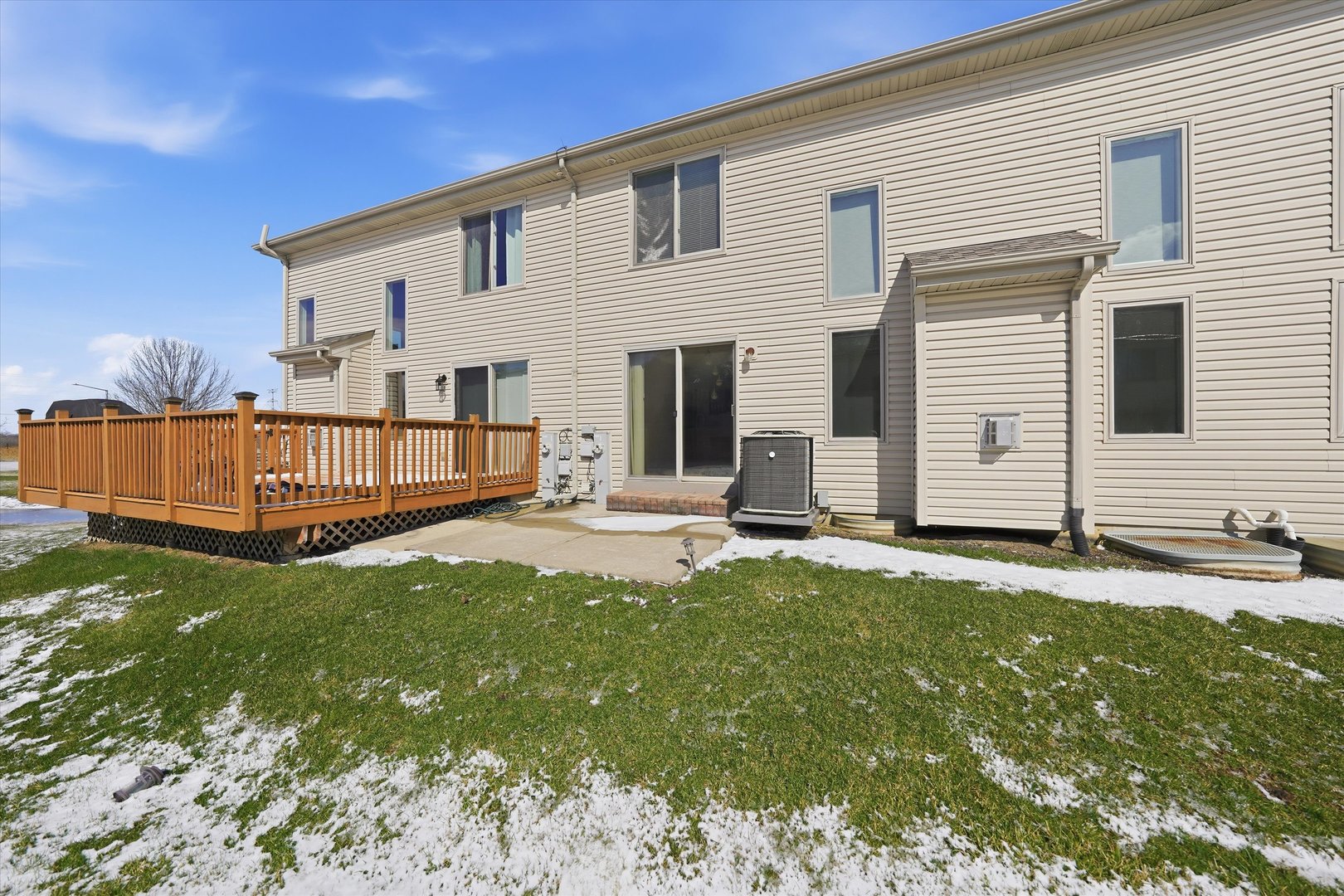 8261 Pecan Place, Frankfort, IL 60423