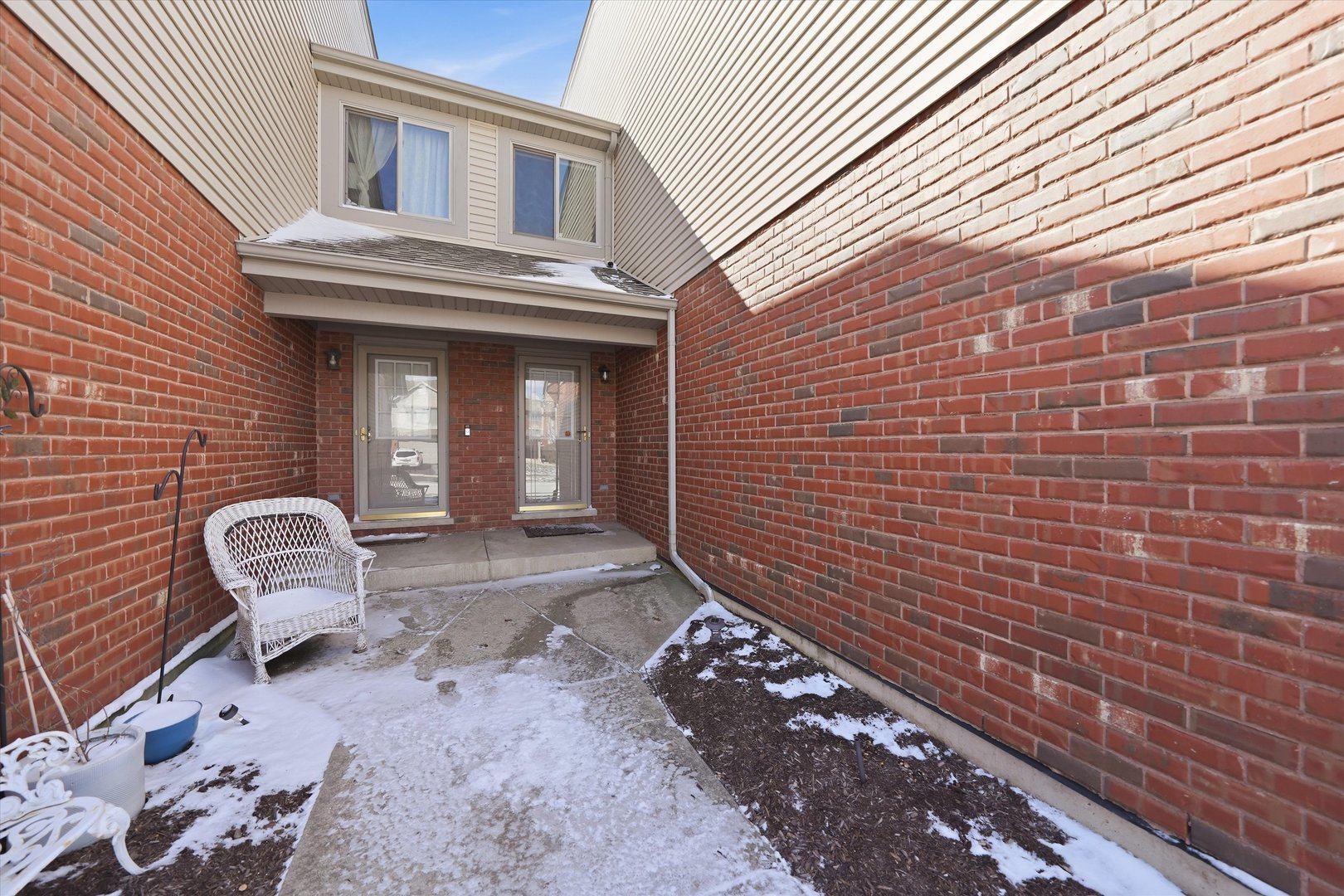 8261 Pecan Place, Frankfort, IL 60423