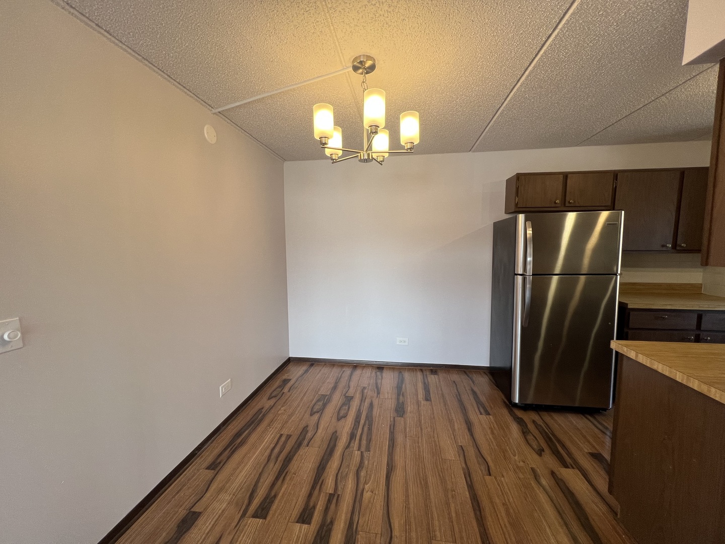 Des Plaines, IL 60016