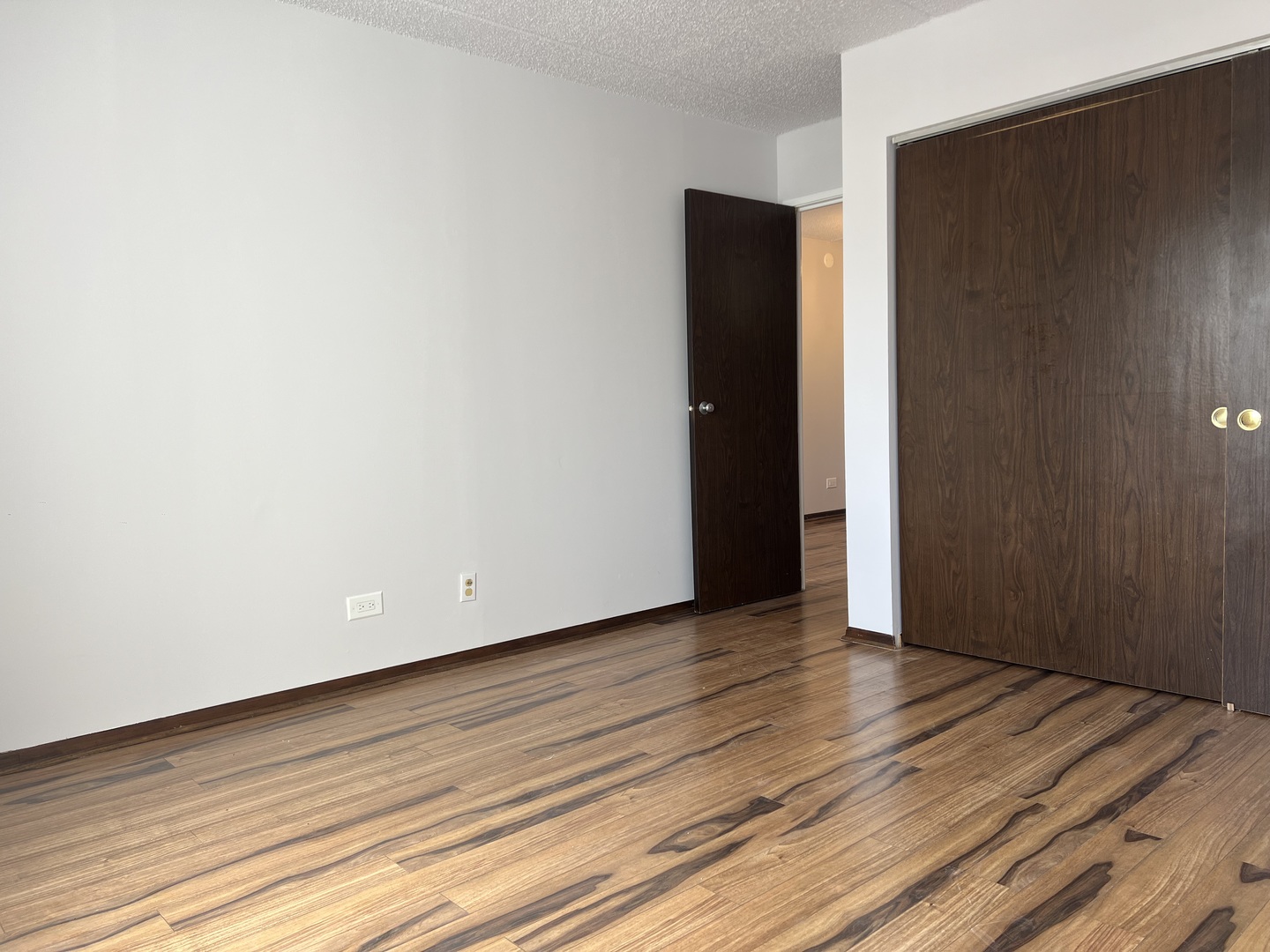 Des Plaines, IL 60016