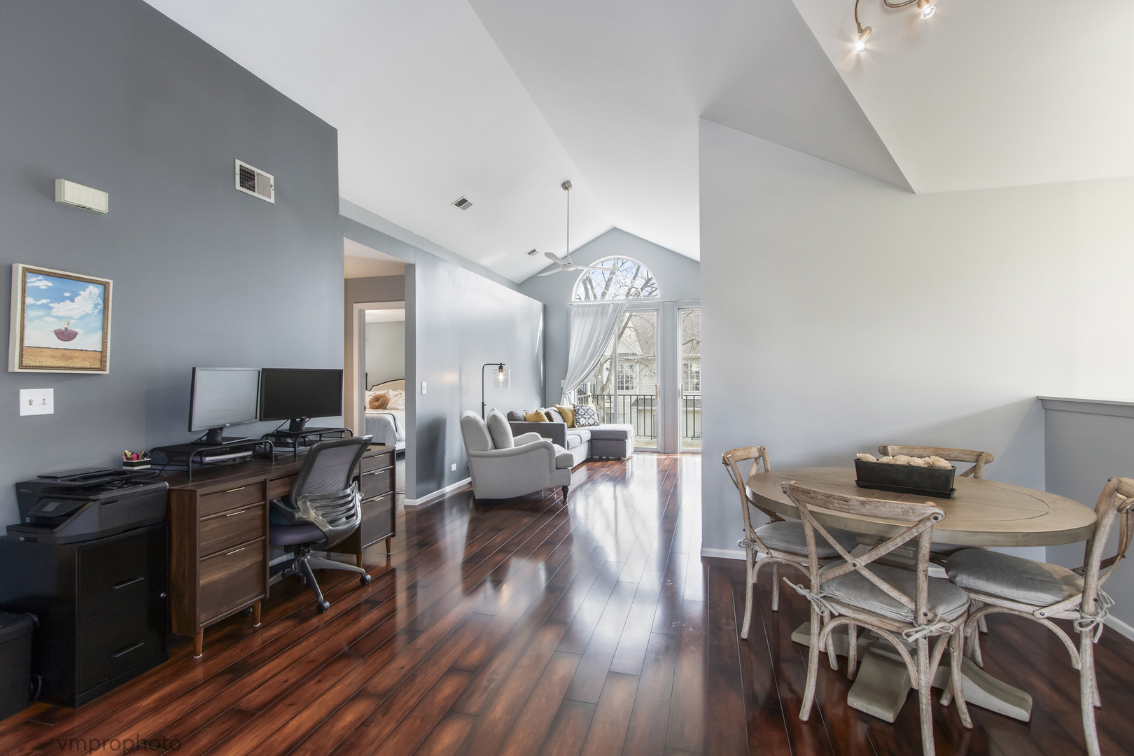 30W019 Juniper Court #30W019, Warrenville, IL 60555