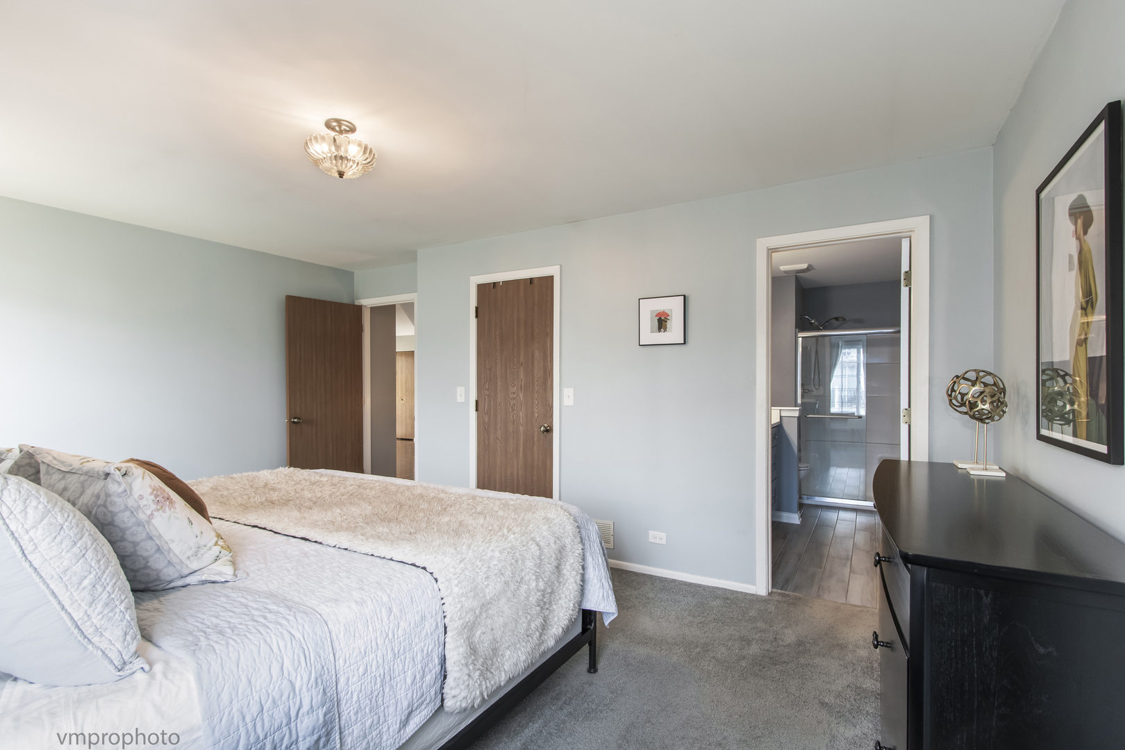 30W019 Juniper Court #30W019, Warrenville, IL 60555