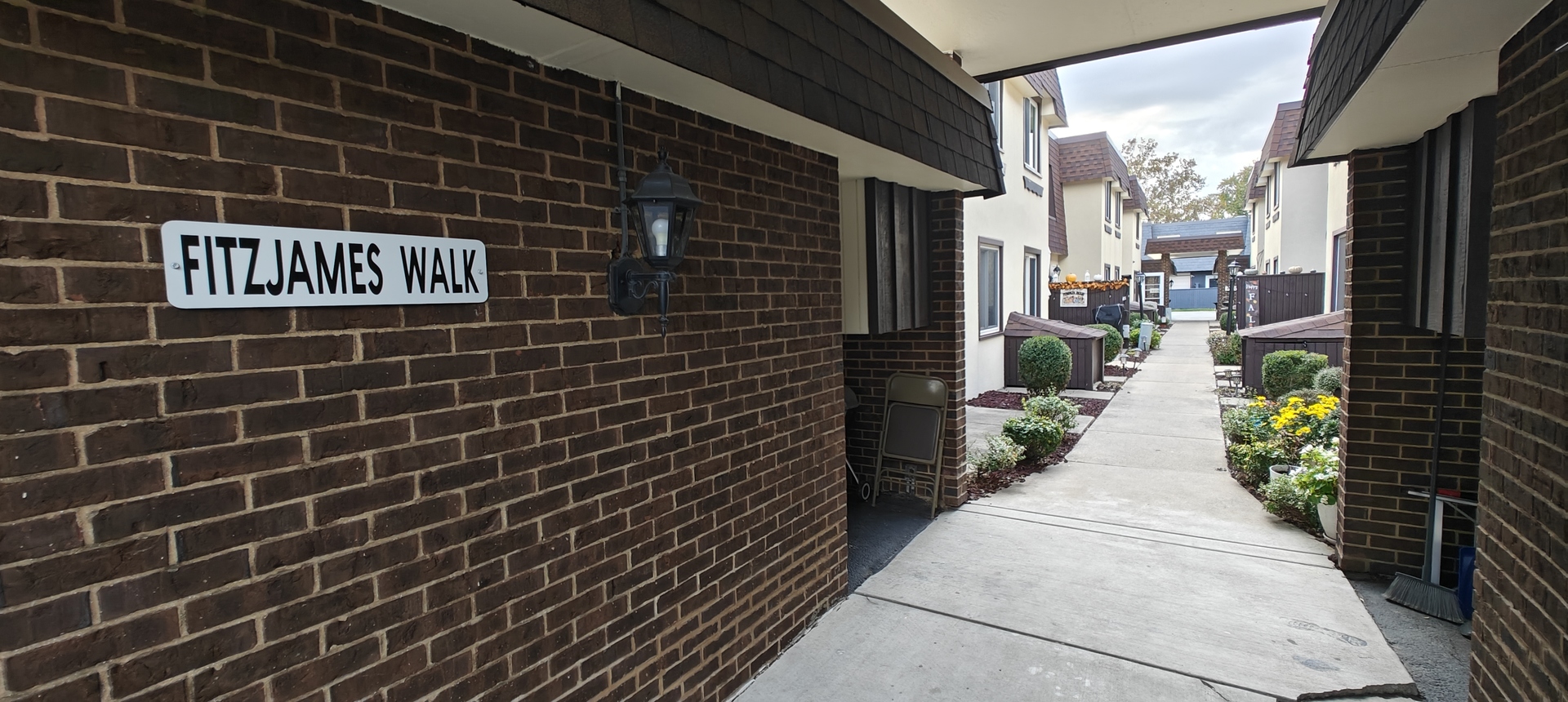 4035 Fitzjames Walk, Oak Lawn, IL 60453