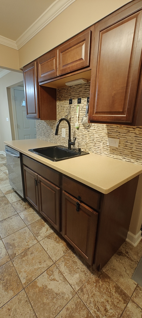 4035 Fitzjames Walk, Oak Lawn, IL 60453