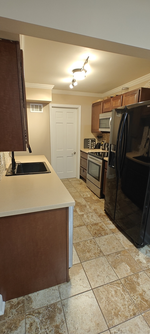 4035 Fitzjames Walk, Oak Lawn, IL 60453