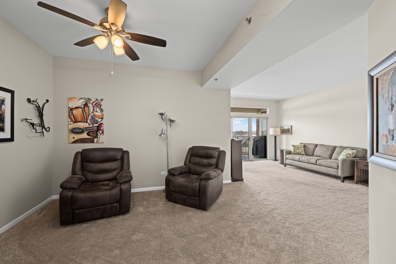 3135 Town Square Drive #407, Rolling Meadows, IL 60008