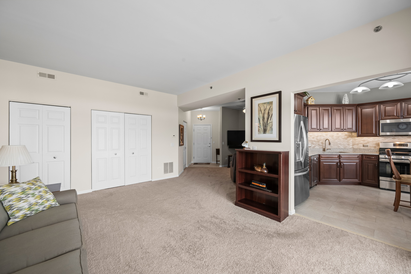 3135 Town Square Drive #407, Rolling Meadows, IL 60008