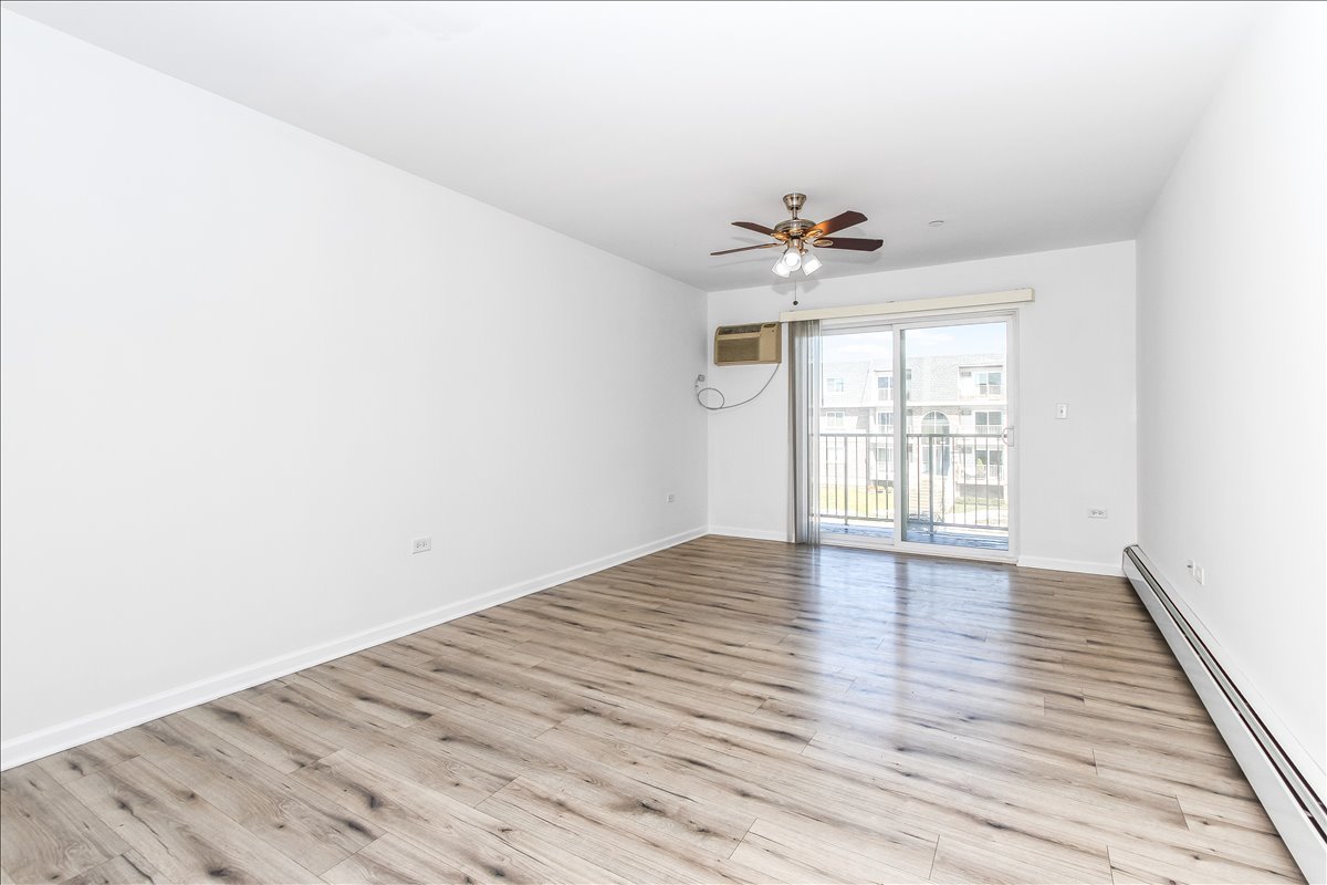 831 Mcintosh Court #208, Prospect Heights, IL 60070