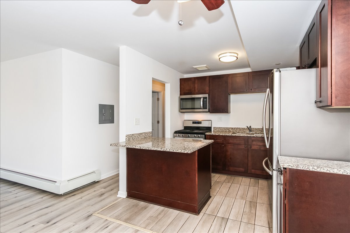 831 Mcintosh Court #208, Prospect Heights, IL 60070