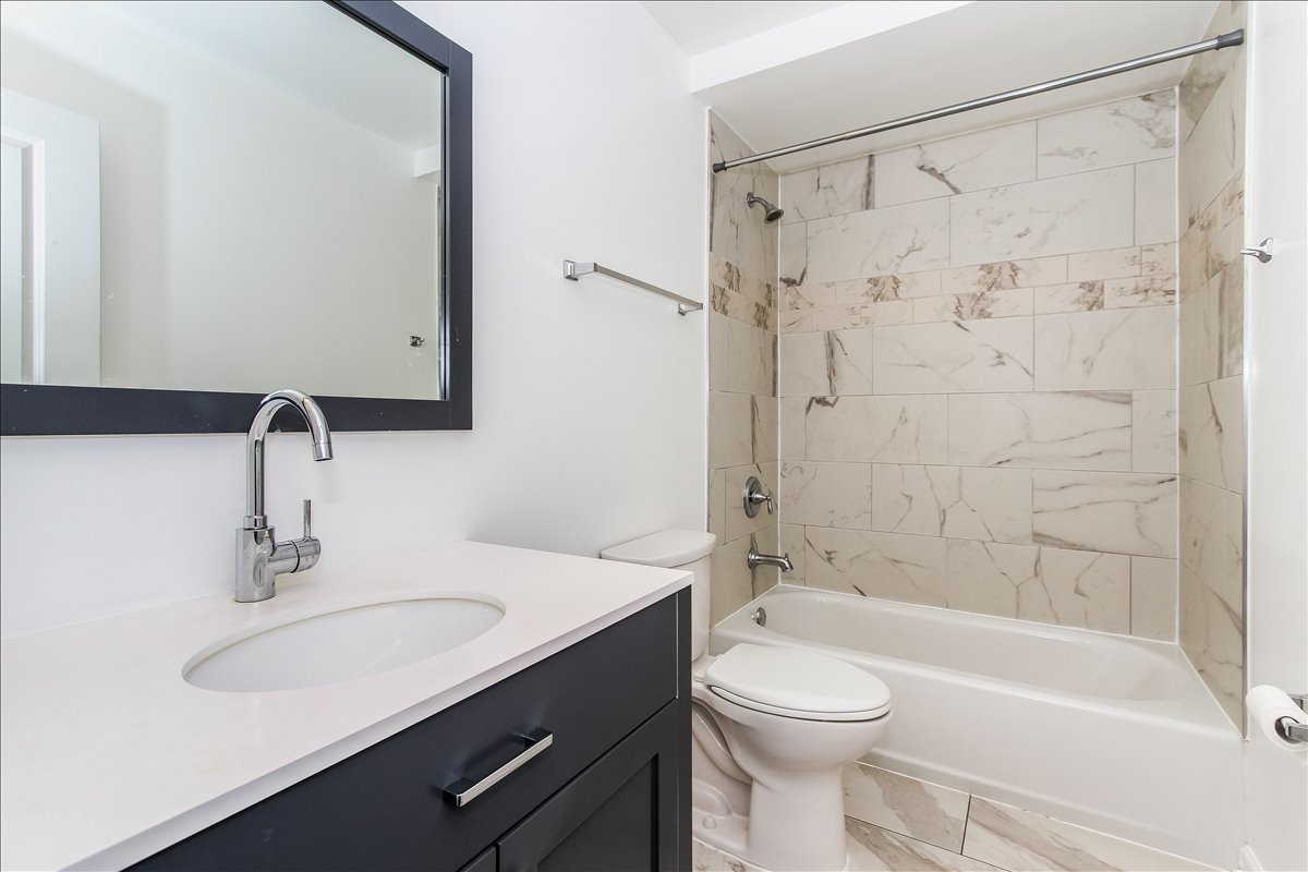 831 Mcintosh Court #208, Prospect Heights, IL 60070