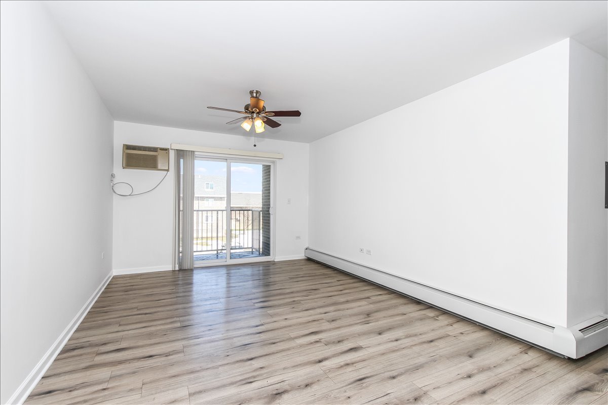 831 Mcintosh Court #208, Prospect Heights, IL 60070