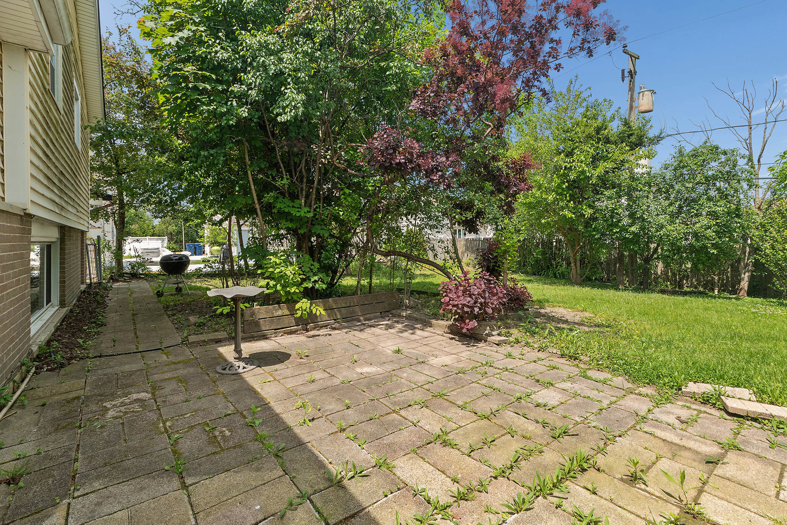 9018 Forest Lane, Hickory Hills, IL 60457