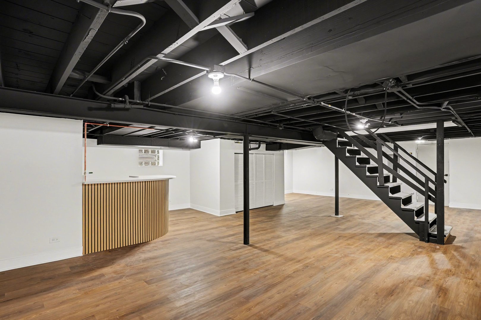 9312 S Francisco Avenue, Evergreen Park, IL 60805