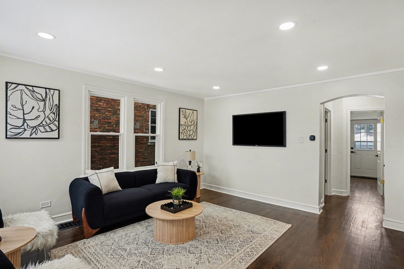 9312 S Francisco Avenue, Evergreen Park, IL 60805