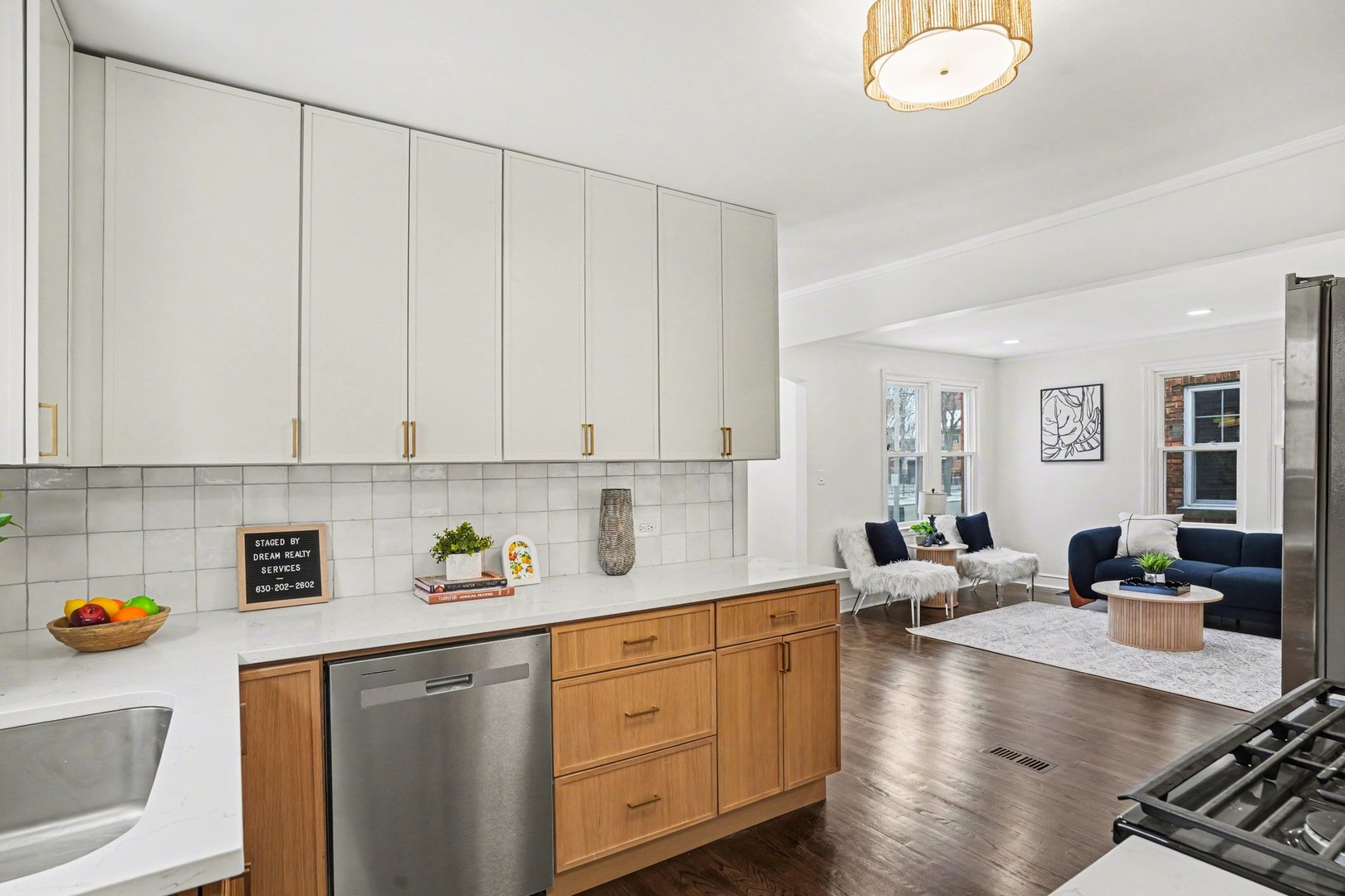 9312 S Francisco Avenue, Evergreen Park, IL 60805