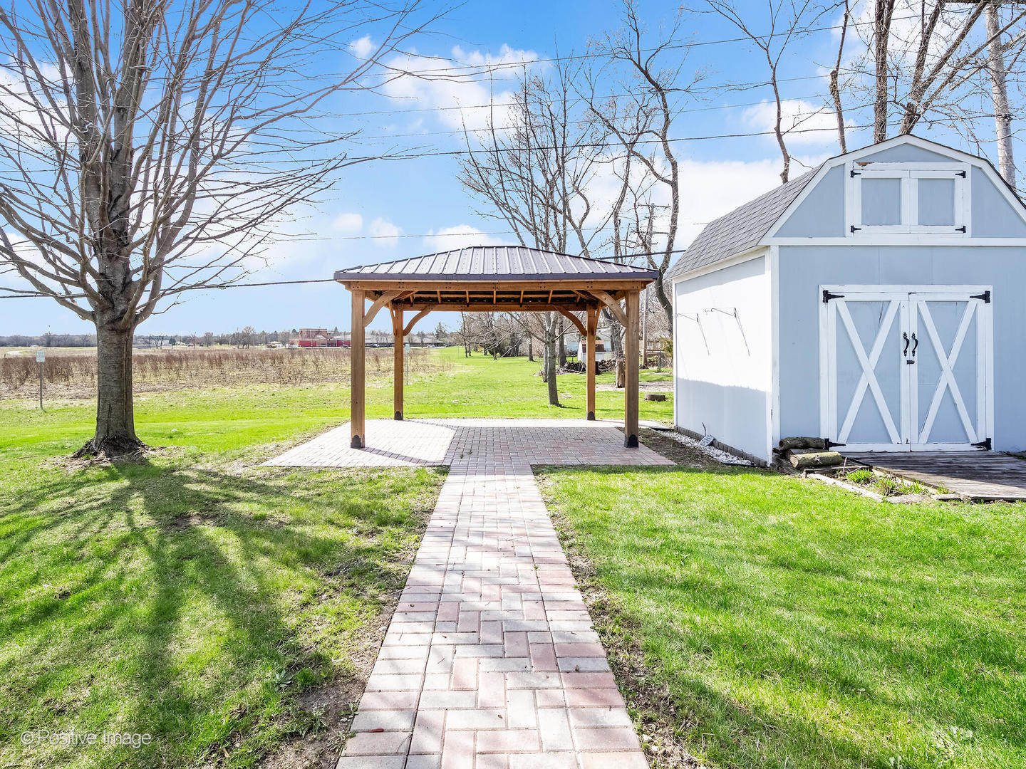 390 Arrowhead Trail, Carol Stream, IL 60188