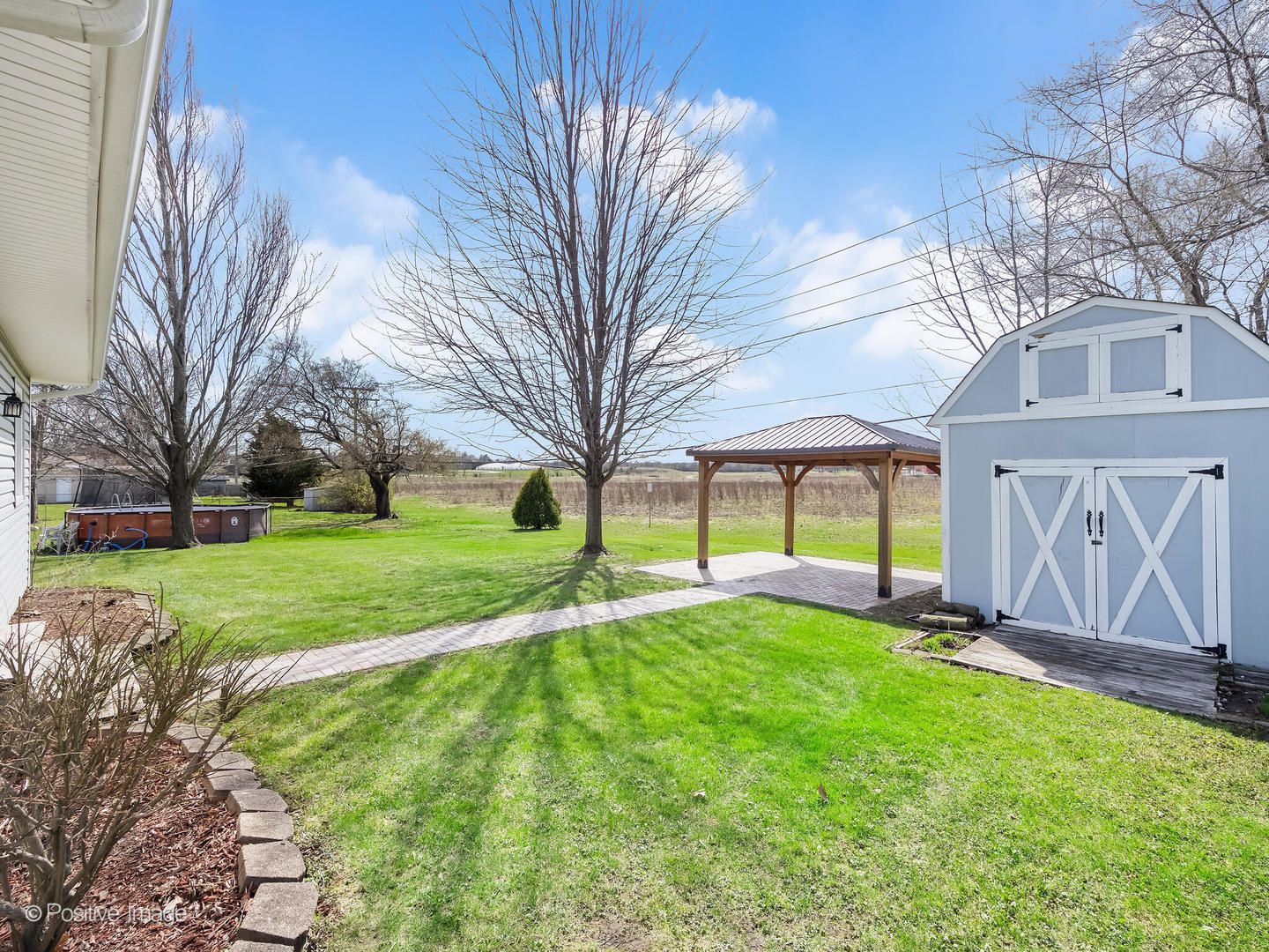 390 Arrowhead Trail, Carol Stream, IL 60188