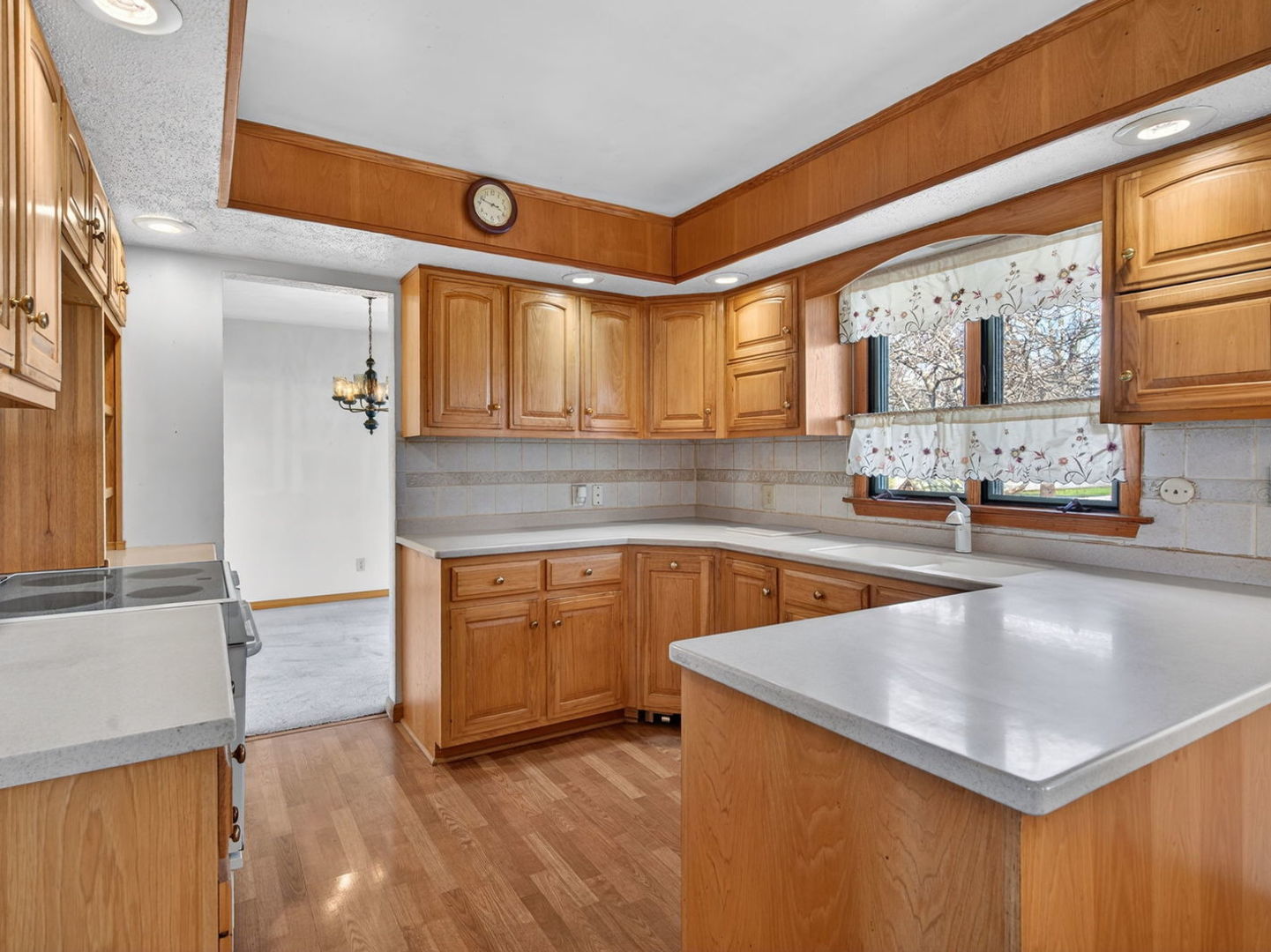 185 N Dewey Street, Diamond, IL 60416