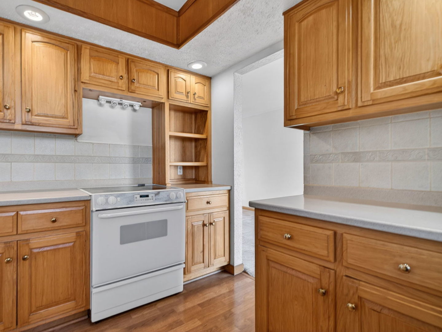 185 N Dewey Street, Diamond, IL 60416