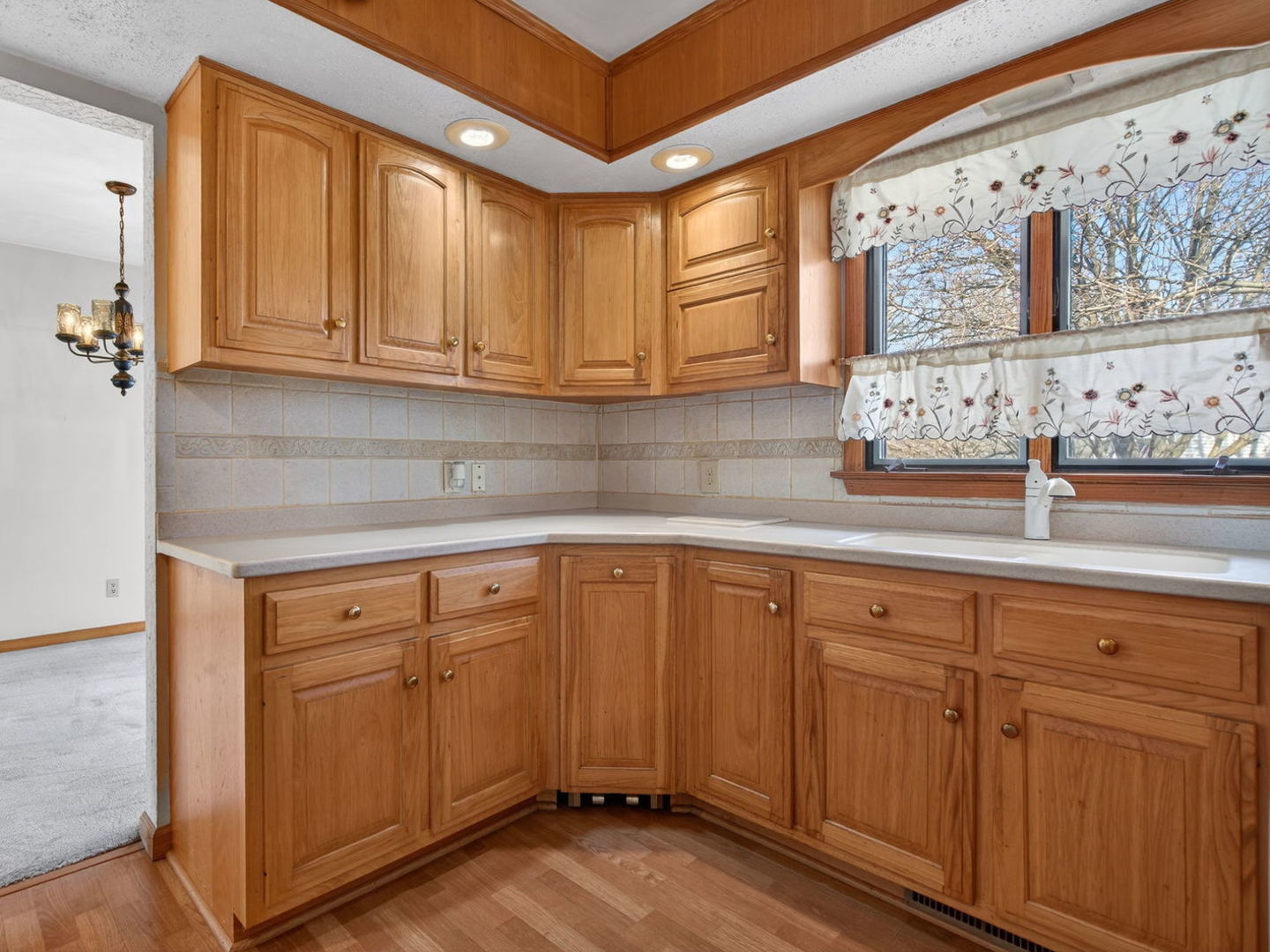 185 N Dewey Street, Diamond, IL 60416