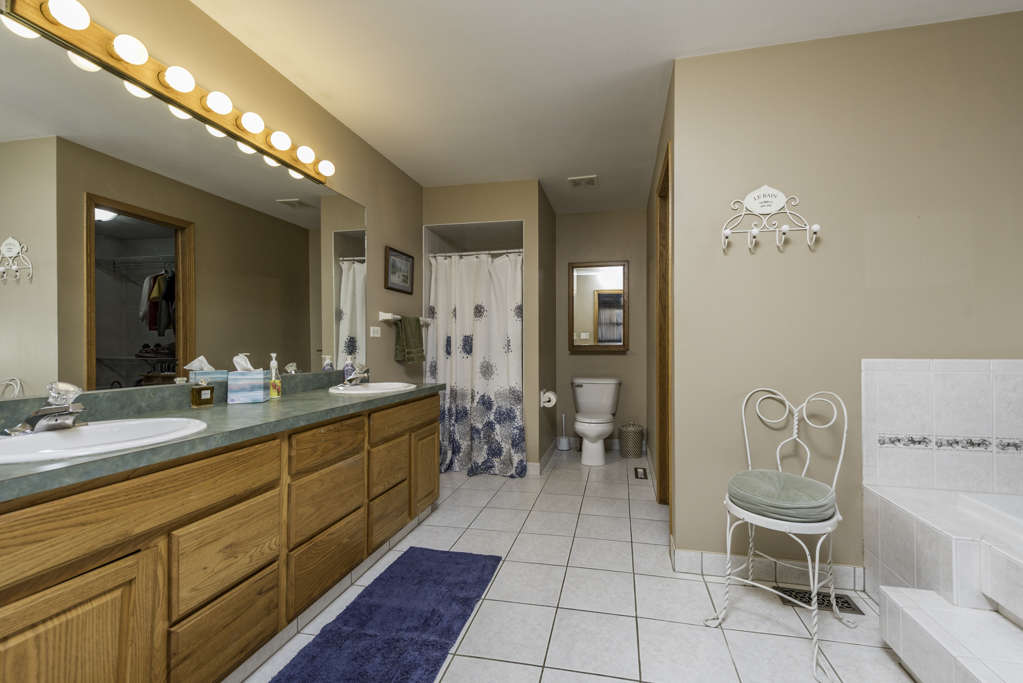 Winthrop Harbor, IL 60096