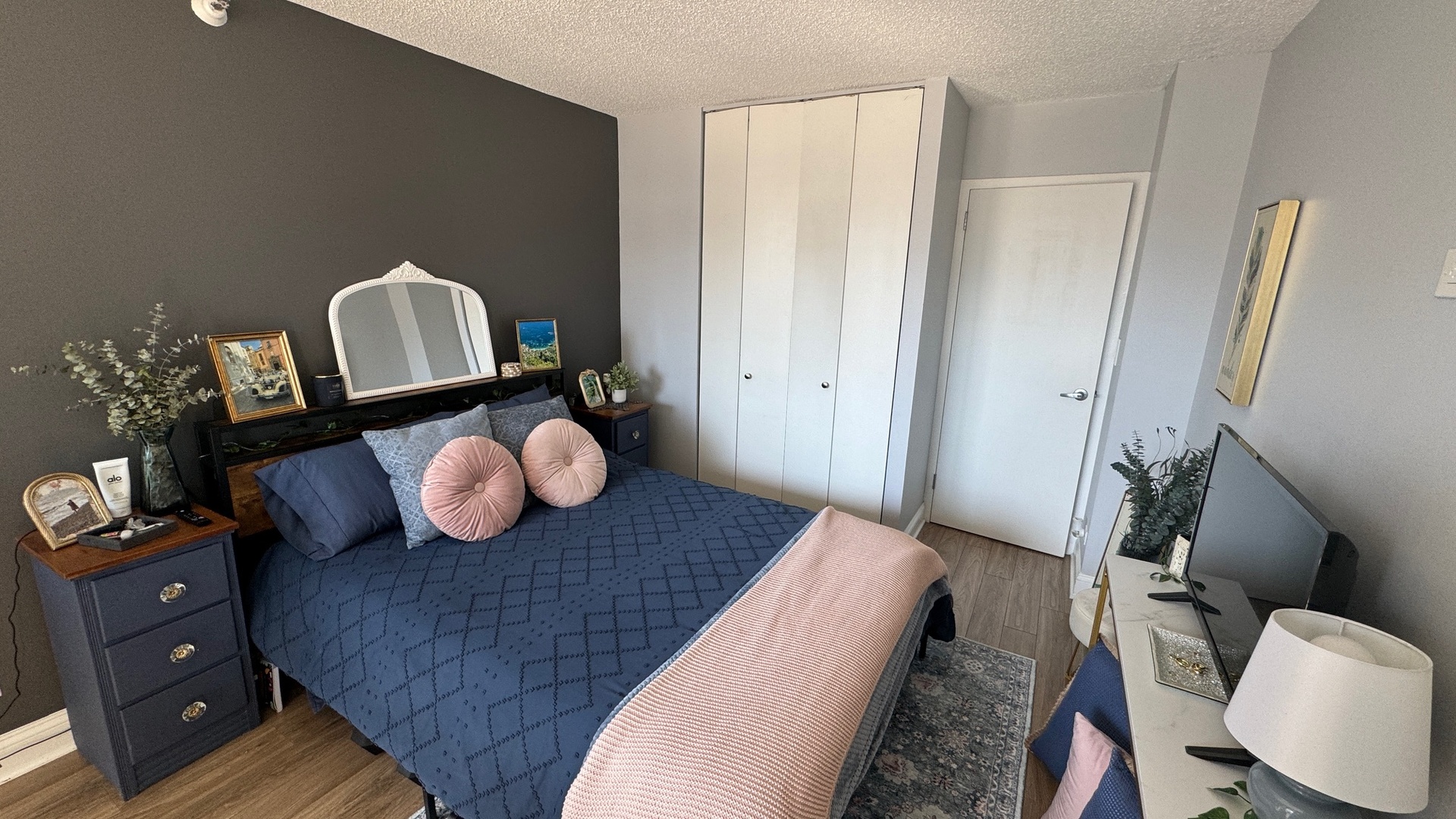 10 E Ontario Street #2101, Chicago, IL 60611