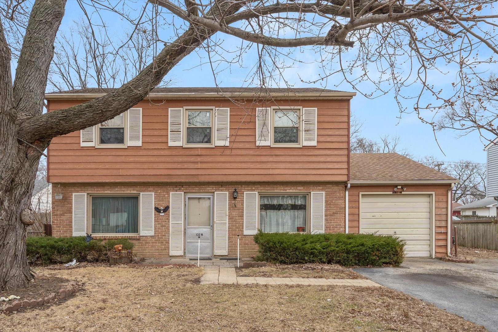 132 N Pinecrest Road, Bolingbrook, IL 60440