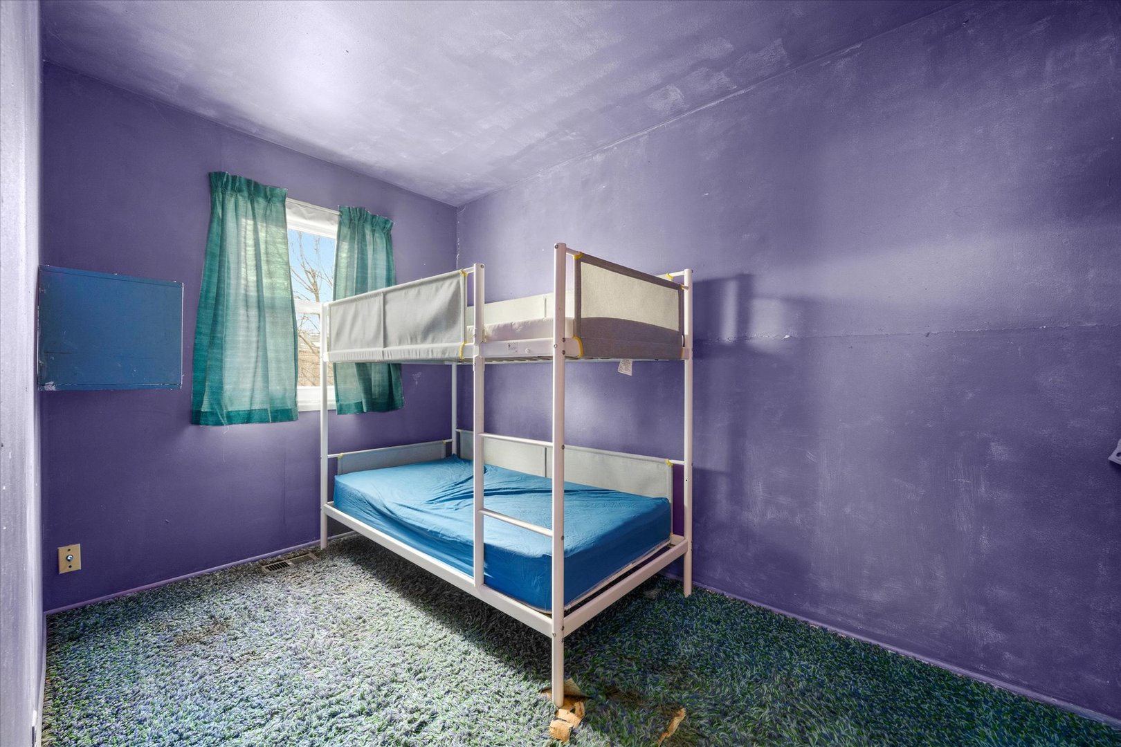 132 N Pinecrest Road, Bolingbrook, IL 60440