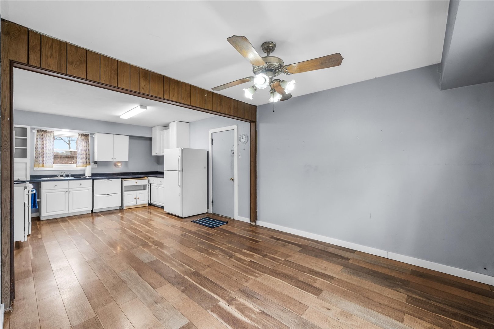 132 N Pinecrest Road, Bolingbrook, IL 60440