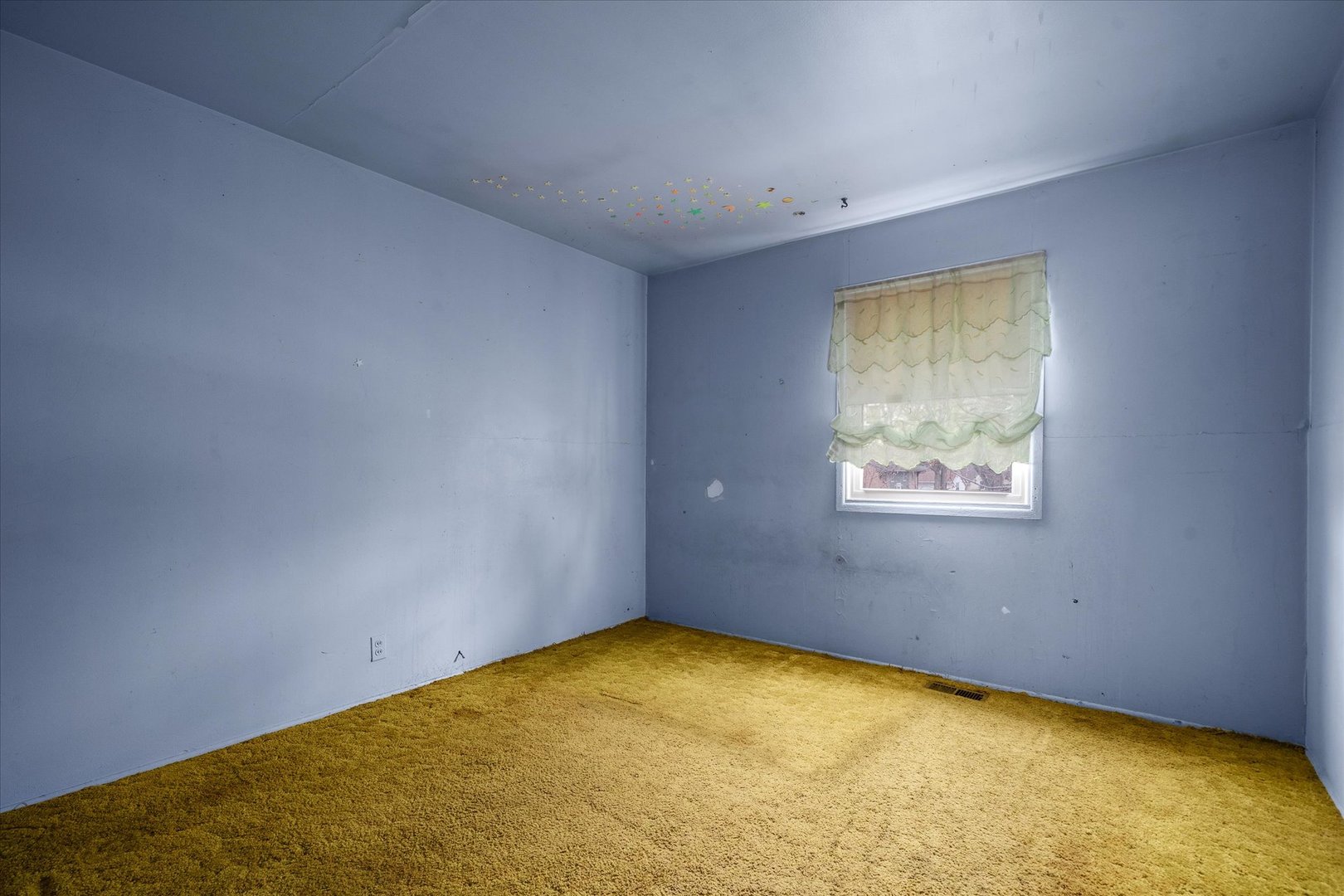 132 N Pinecrest Road, Bolingbrook, IL 60440