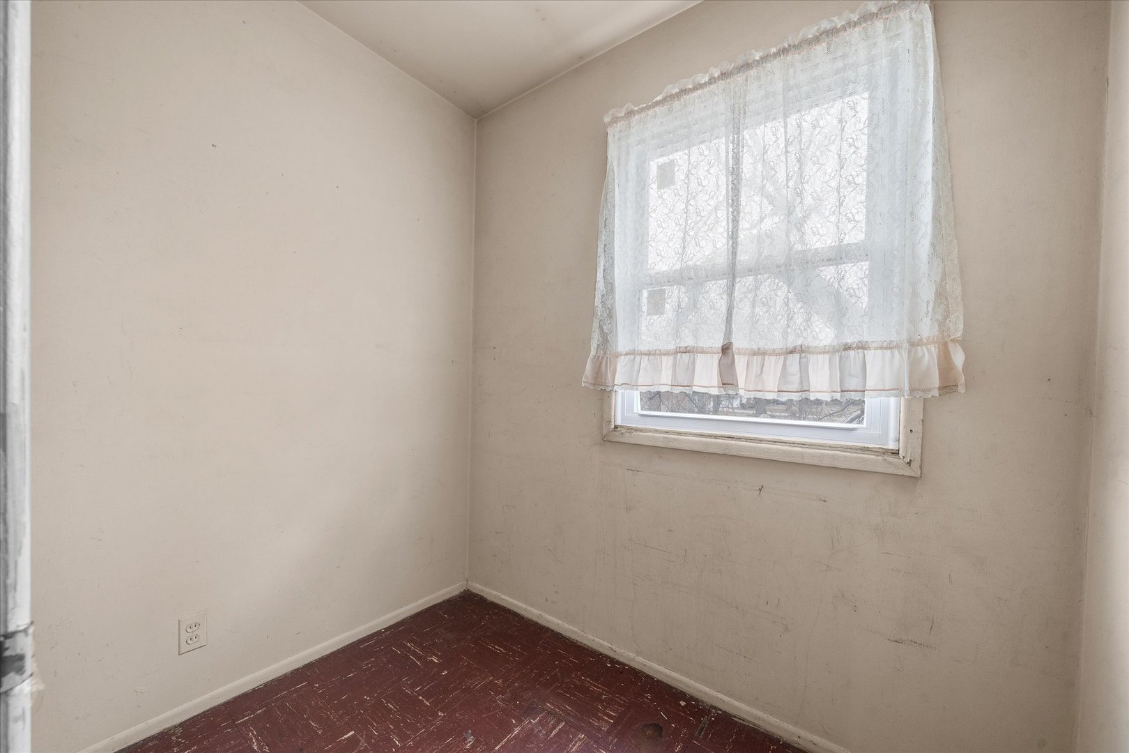 132 N Pinecrest Road, Bolingbrook, IL 60440