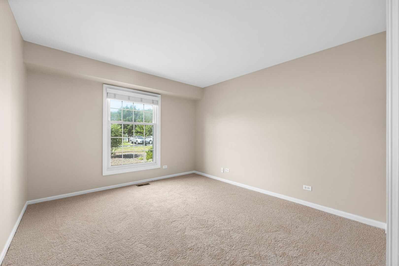 124 Carriage Way Drive #B109, Burr Ridge, IL 60527