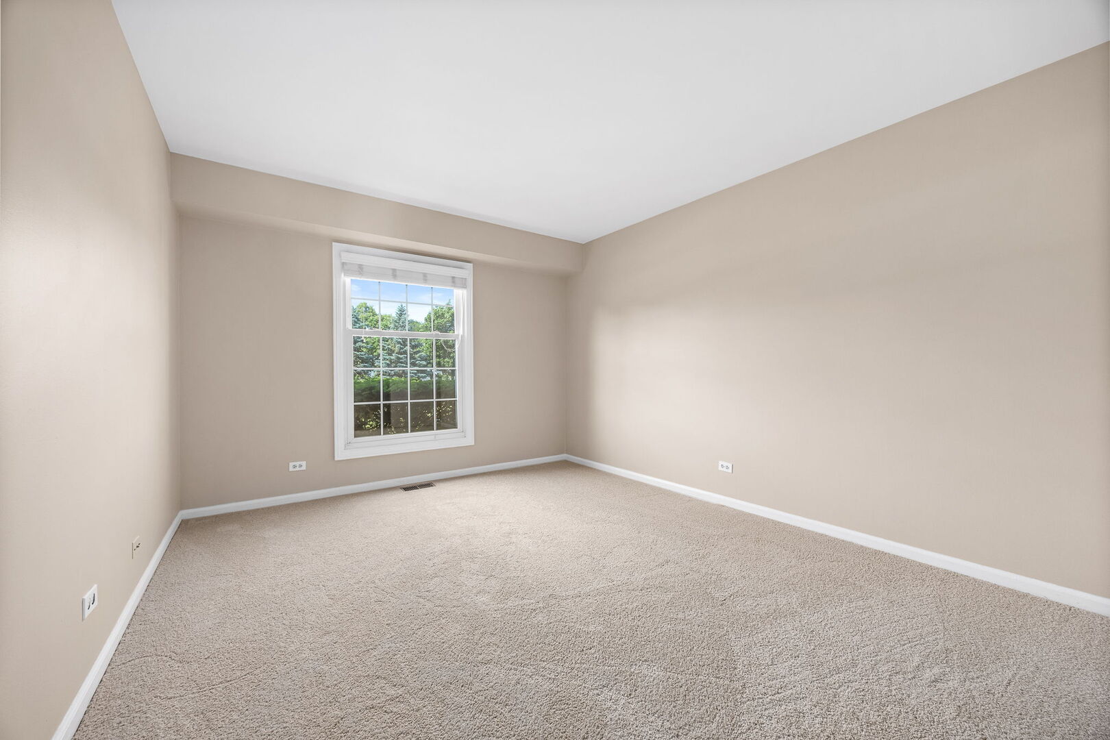 124 Carriage Way Drive #B109, Burr Ridge, IL 60527