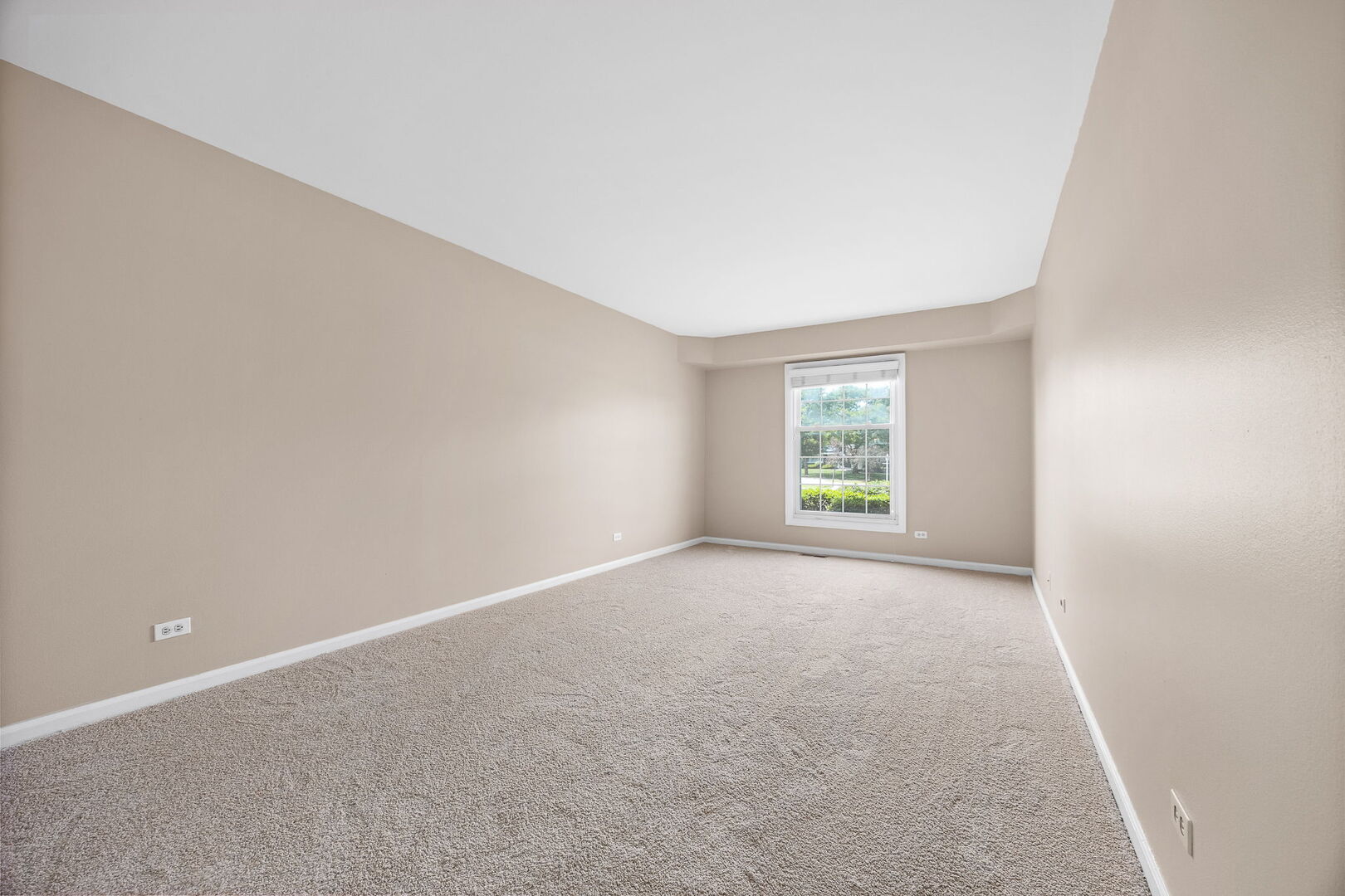 124 Carriage Way Drive #B109, Burr Ridge, IL 60527