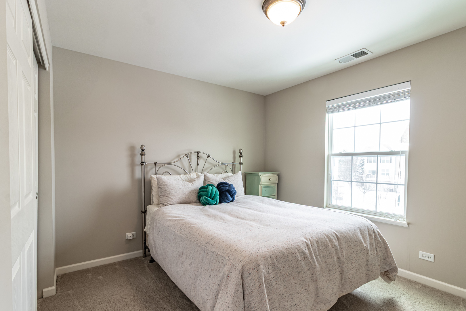 523 Town Center Boulevard, Gilberts, IL 60136