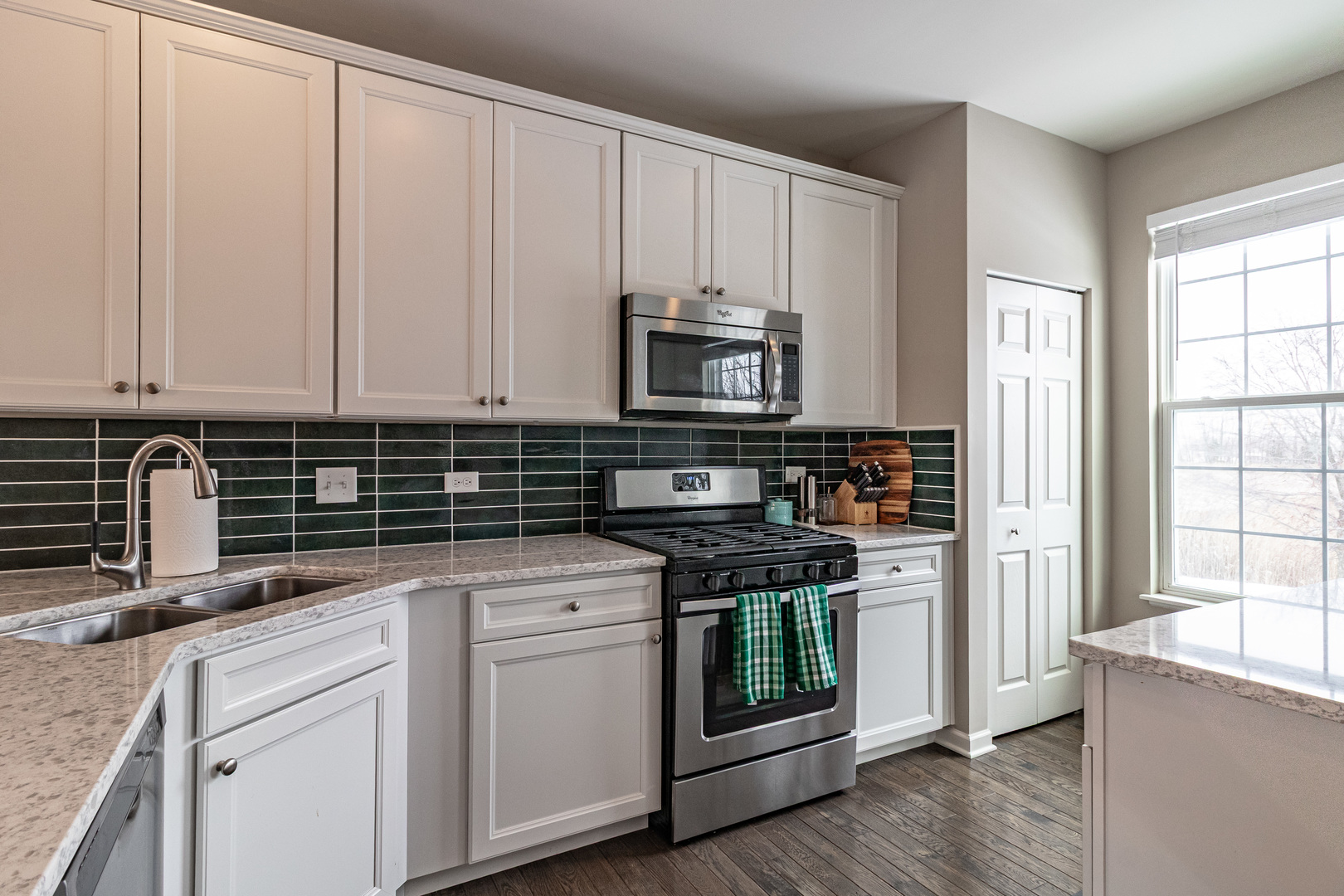 523 Town Center Boulevard, Gilberts, IL 60136