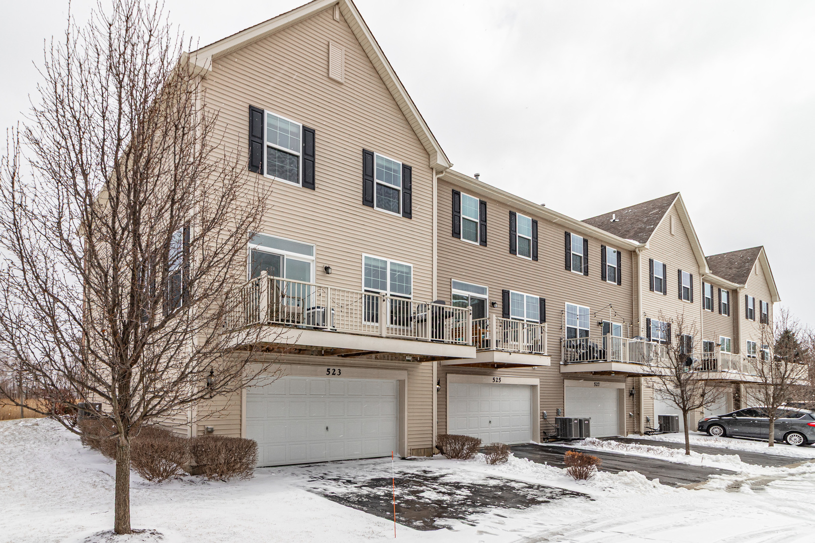 523 Town Center Boulevard, Gilberts, IL 60136