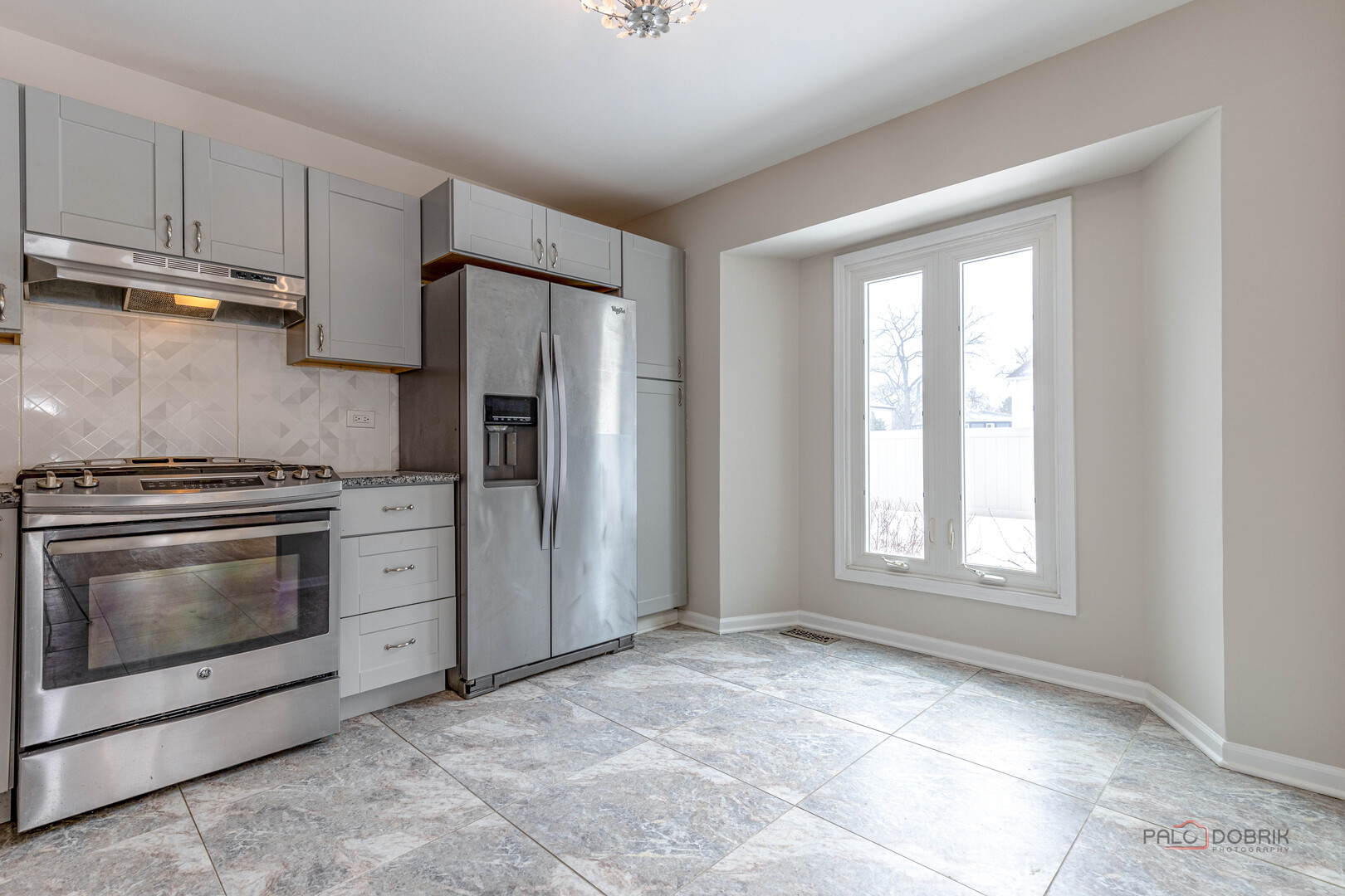 356 Redwing Drive, Deerfield, IL 60015