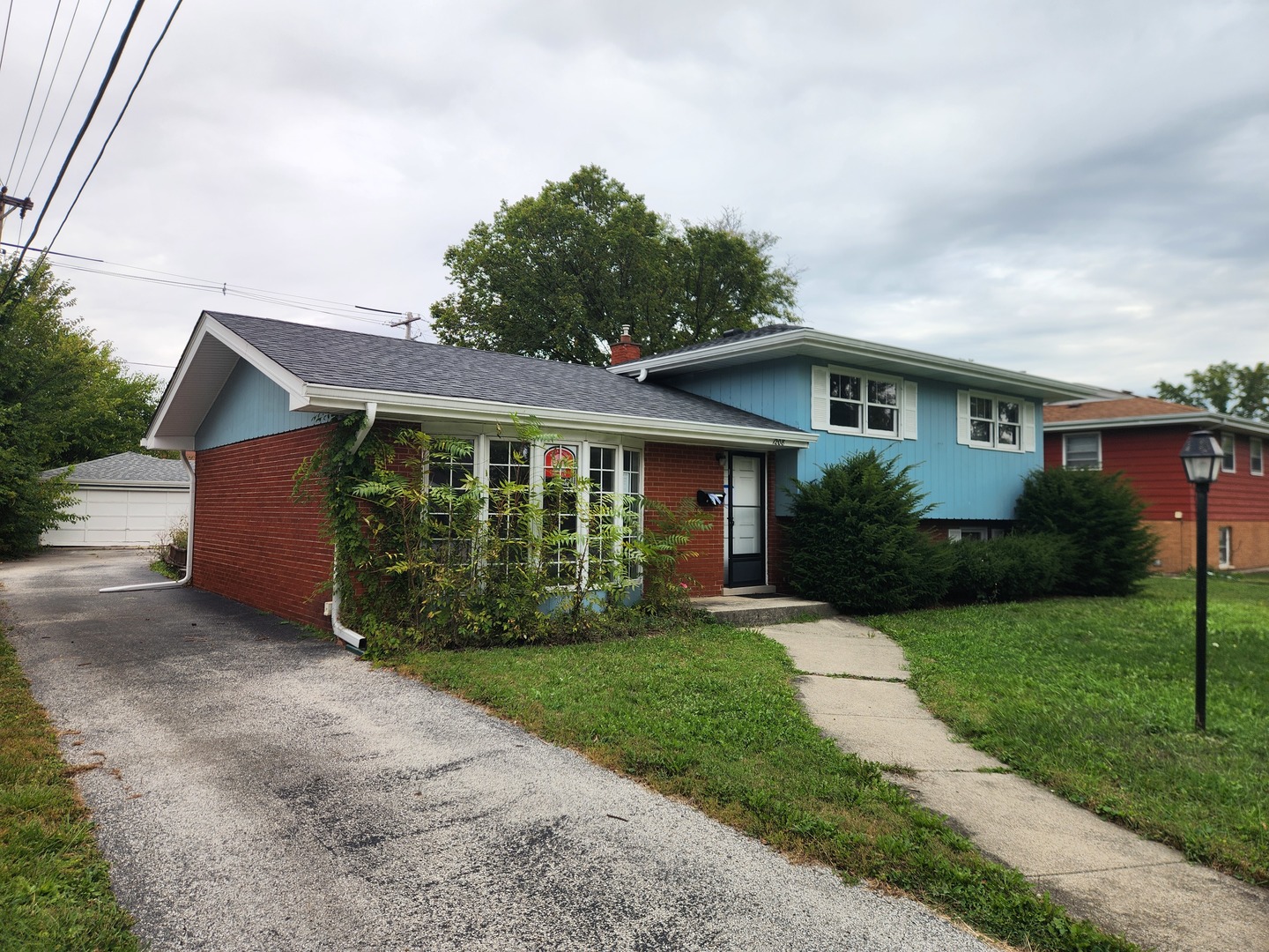 1208 Evergreen Road, Homewood, IL 60430