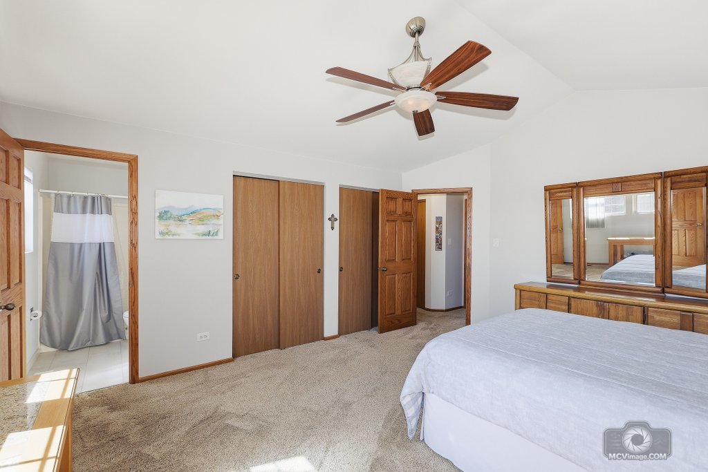 7415 W Braemar Lane, Frankfort, IL 60423