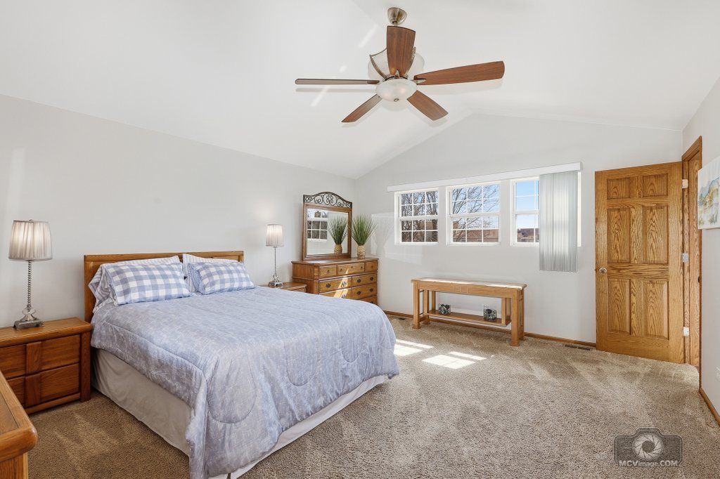 7415 W Braemar Lane, Frankfort, IL 60423